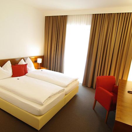 Hotel & Restaurant Christkindlwirt Steyr Room photo